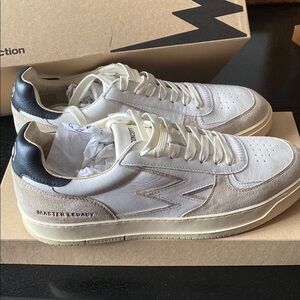 Showroom sample / Italian Leather Sneakers